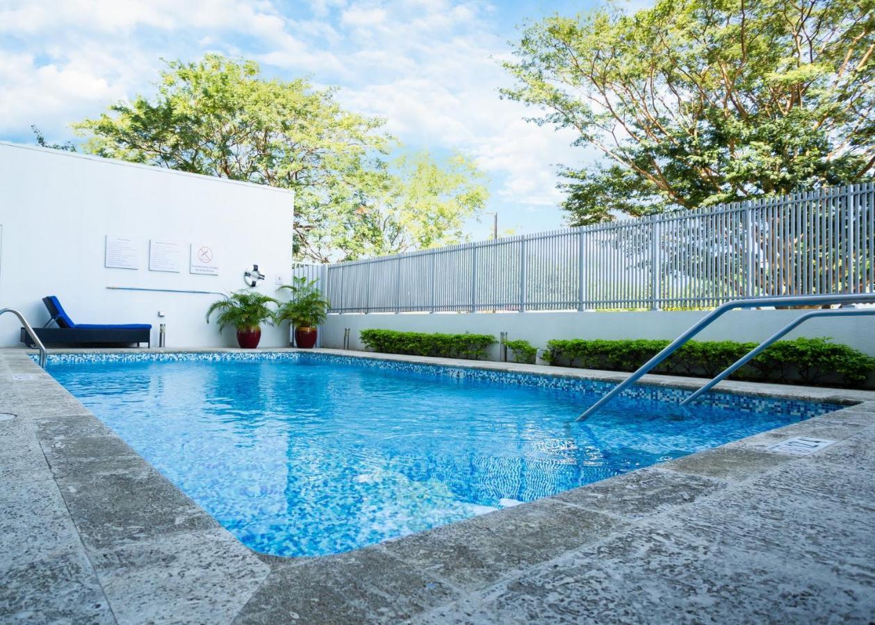 Hotel Express By Ihg Managua