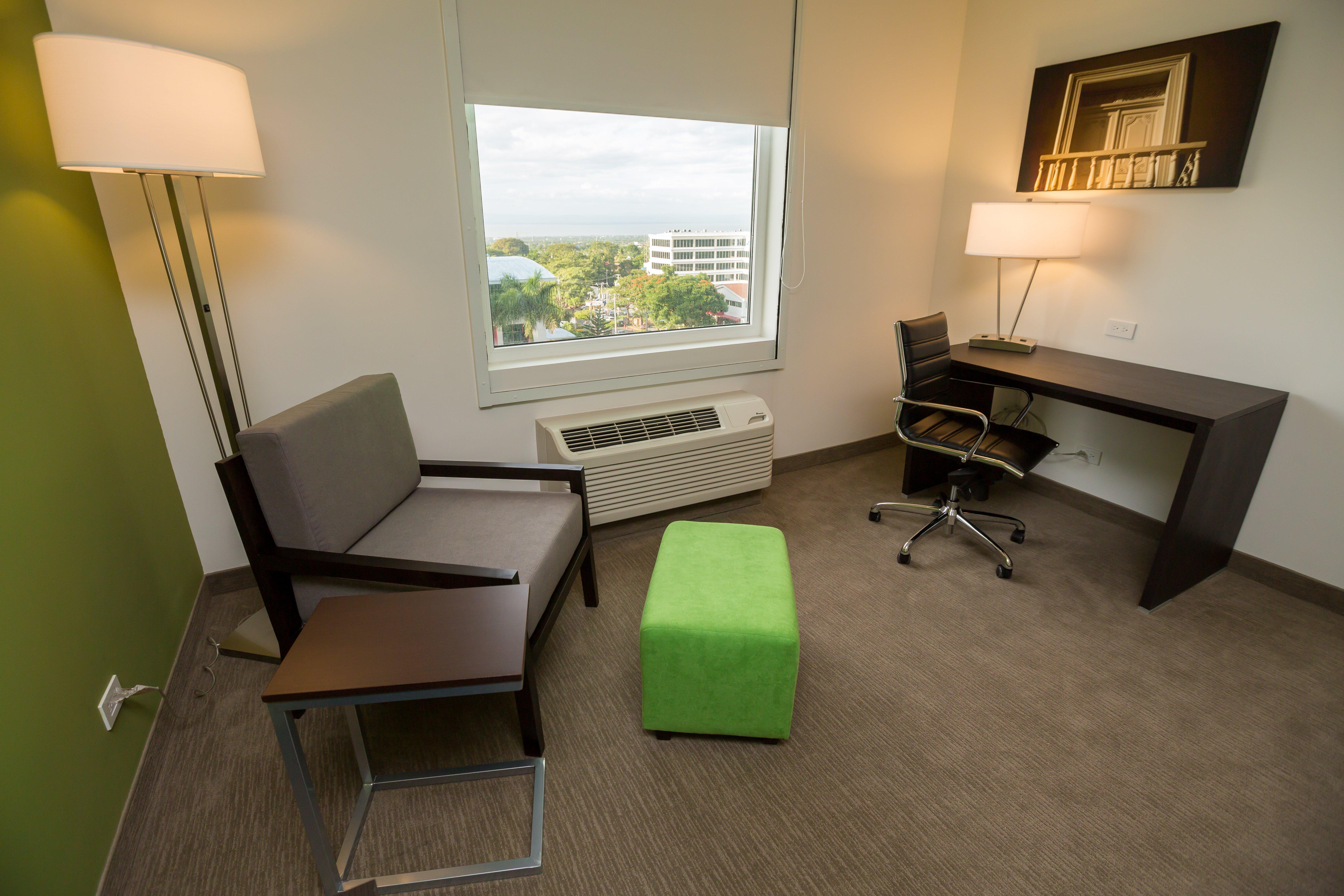 Express By Ihg Hotel 4*