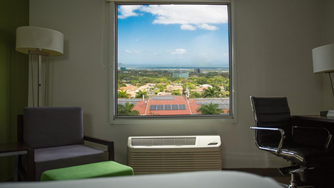 Express By Ihg Hotel