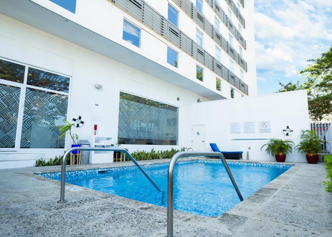 Hotel Express By Ihg Managua