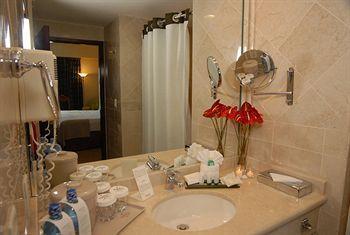 Hotel Express By Ihg Managua